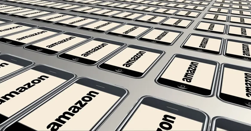 Jak usunąć historię zakupów na Amazon?